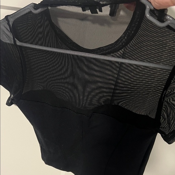 Elegant Black Sheer Short Sleeve Top - Picture 5 of 5